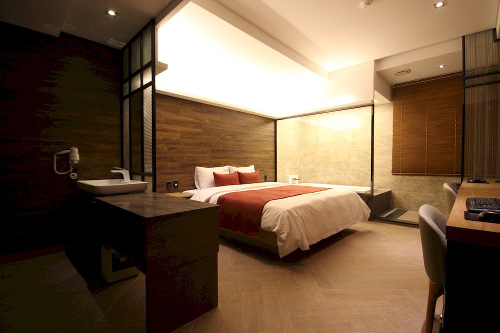 The Club Hotel Seomyeon Busan Buitenkant foto